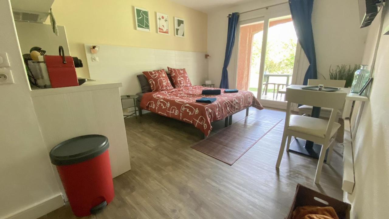 Joli Studio Camargue Lou Rouge Arles Buitenkant foto