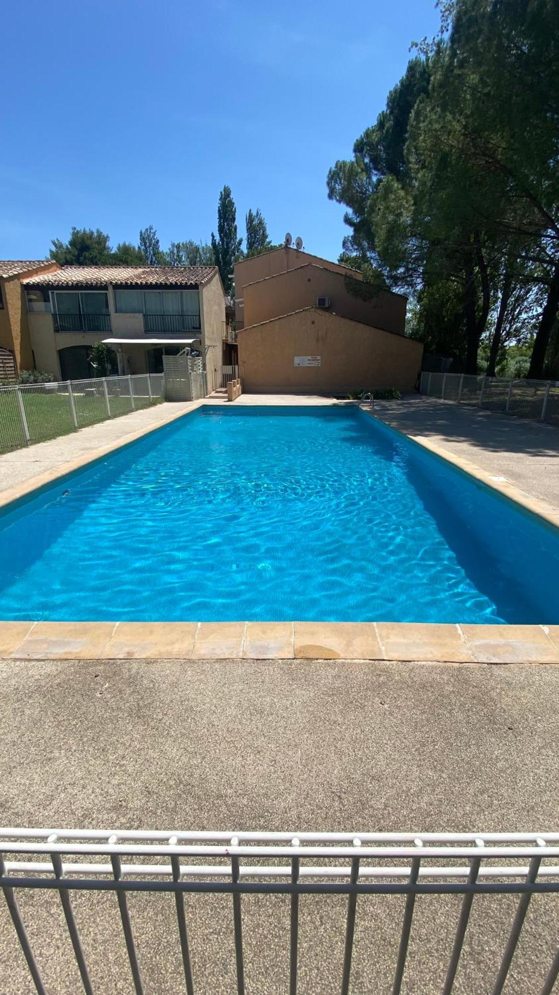 Joli Studio Camargue Lou Rouge Arles Buitenkant foto